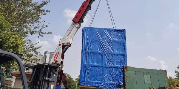 重型設(shè)備裝卸價格是多少？設(shè)備裝卸價格貴嗎？